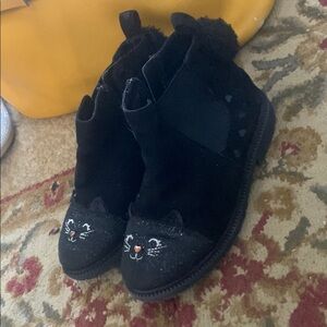 Wonder Nation Black Boots Cozy Plush Design